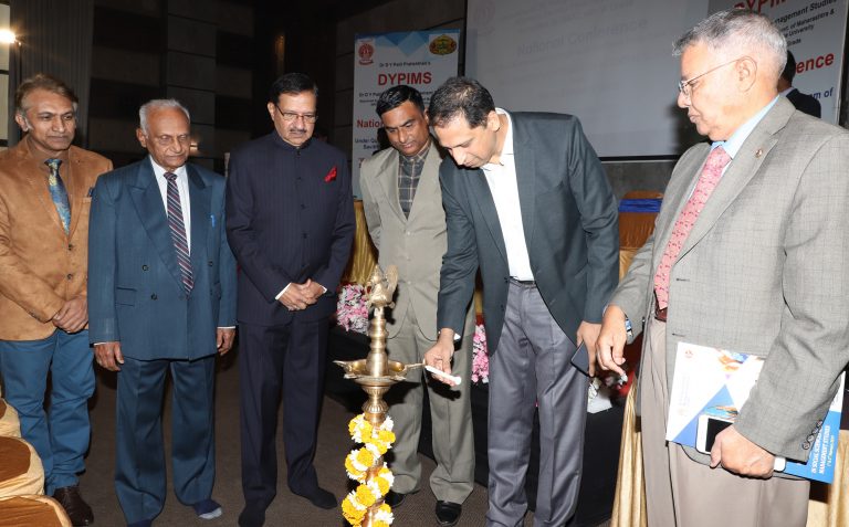 स्वतःला रोजगारक्षम बनविणे आवश्यक- सचिन खेर यांचा सल्ला