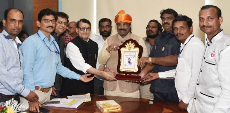 पत्रकार पेन्शन योजनेसाठी अधिवेशनात भरीव तरतूद करणार-अर्थमंत्री सुधीर मुनगंटीवार