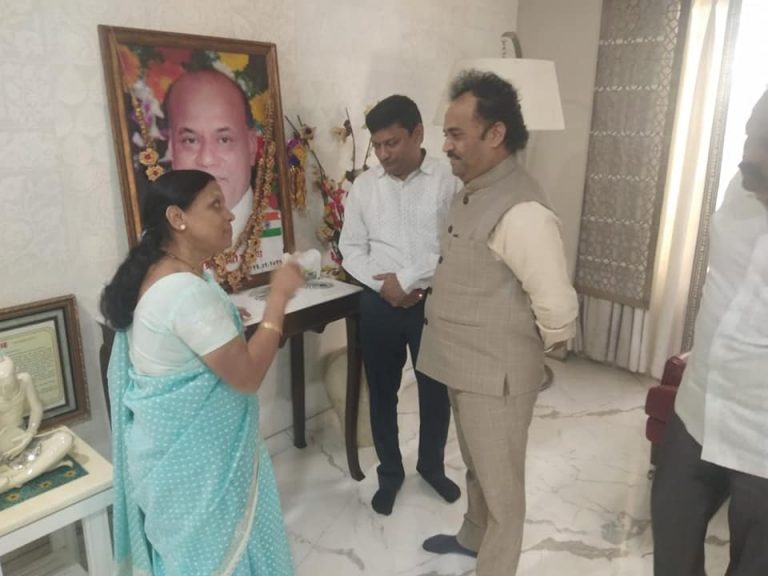 खासदार काकडेंच्या ‘थेट भेट-थेट संवाद ‘मोहिमेने राजकीय धुराळा …