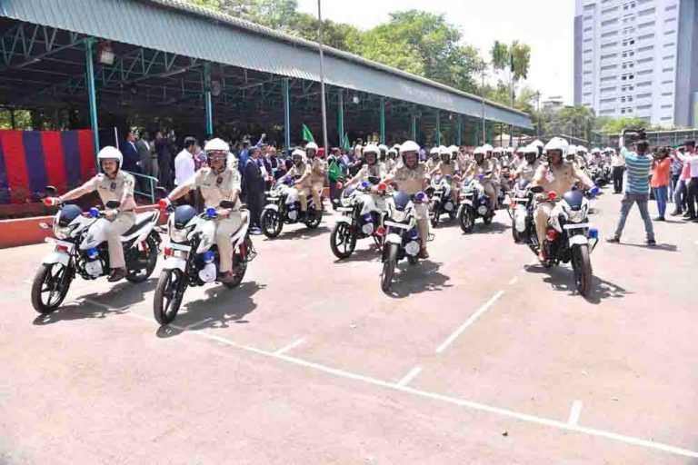 पुणे शहर पोलिसांना होंडा मोटारसायकल यांच्याकडून १०० दुचाकी