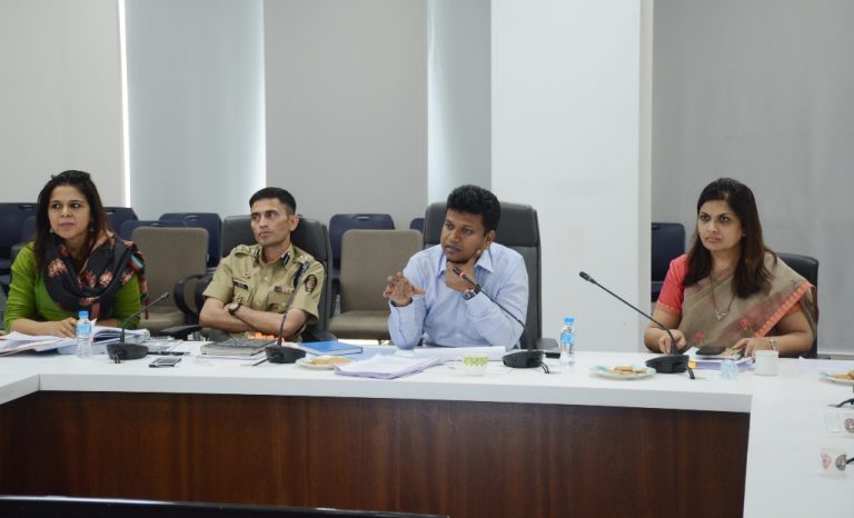 राजकीय पक्षांनी आचार संहितेचे पालन करावे- जिल्‍हाधिकारी राम