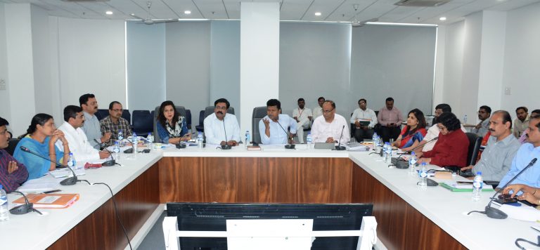 सर्वांच्‍या सहकार्याने निवडणूक प्रक्रिया शांततेत पार पडेल- जिल्‍हाधिकारी राम