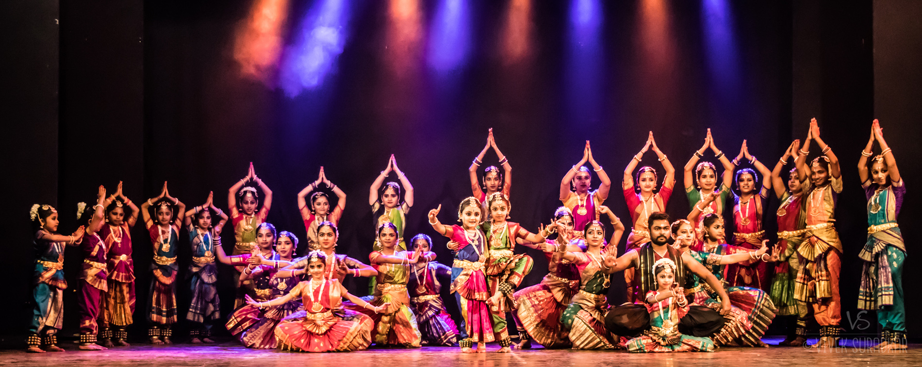 नृत्यामुळे जीवनाला लय ताल प्राप्त होते :सौ. दीपा श्रीराम लागू