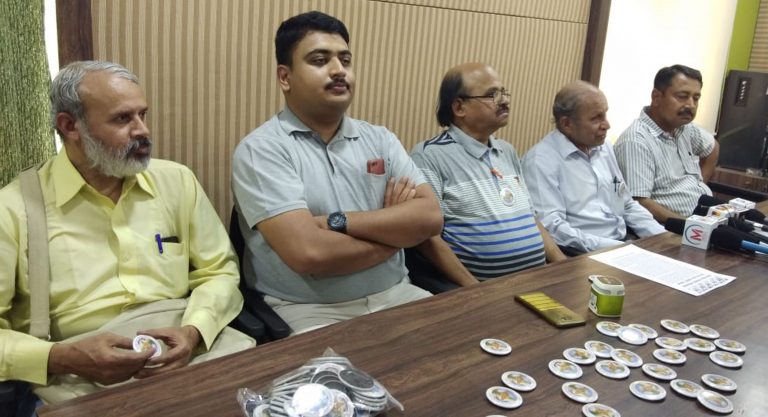 सक्षम सरकार येण्यासाठी नागरिकांकडून ‘व्होट फॉर स्ट्रॉन्ग गव्हर्नमेंट’ अभियान