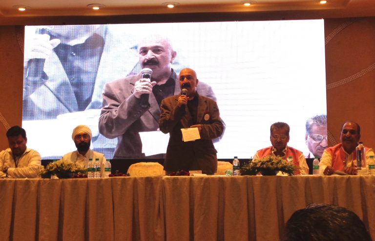 केटरिंग क्षेत्रातील प्रश्न सोडविण्यासाठी संघटित व्हा:सरपोतदार