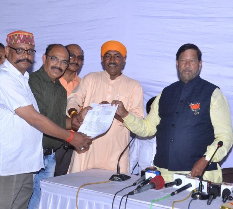 पुण्यातील उत्तर भारतीयांचा गिरीश बापट यांना पाठिंबा