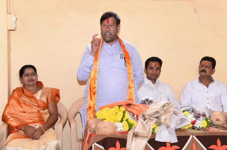 पुणेकरांना दर पाच मिनिटाला बस मिळेल -बापट