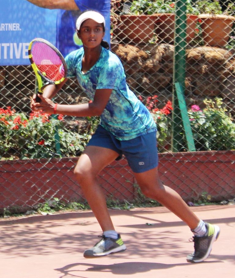 16 वर्षाखालील टेनिस स्पर्धेत प्रणव गाडगीळ, प्रज्वल तिवारी, संदेश कुरळे, रुमा गाईकैवारी, संजीवनी कुतवळ, सोनल पाटील, जिया परेरा यांचा मुख्य फेरीत प्रवेश