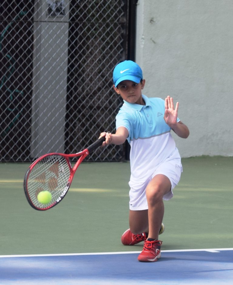 10 वर्षाखालील टेनिस स्पर्धेत आदित्य योगी, मिहीर कदम, अंशूल पुजारी यांची आगेकूच