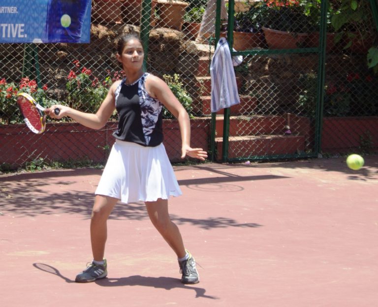 16 वर्षाखालील टेनिस स्पर्धेत संजीवनी कुतवळ, सोनल पाटील, जिया परेरा यांची आगेकूच