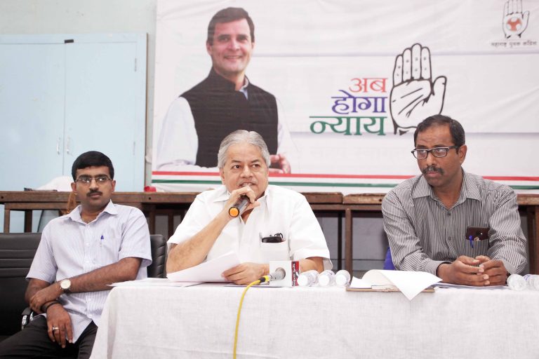 ‘सोन्याच्या कोंबडी’ वर नक्की कोणाचा डोळा आ. गाडगीळांचा मुख्यमंत्र्यांना सवाल