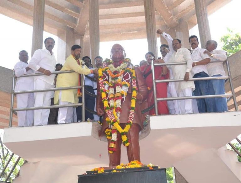 डॉ. बाबासाहेब म्हणजे विश्वाला लाभलेली महान देणगी : बापट