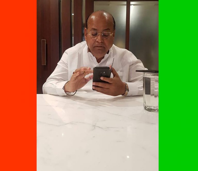 मोहन जोशी यांच्याकडे ६.७६ कोटींची संपत्ती