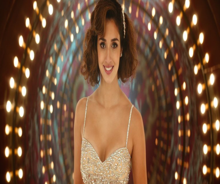 स्लो मोशन गाण्या साठी दिशा ने घेतली हेलन कडून प्रेरणा