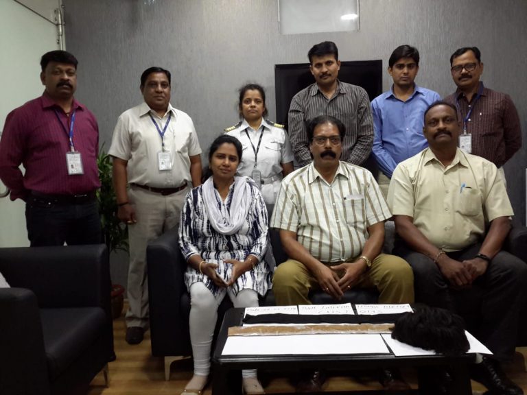 ३१ लाखांचे सोने पुणे विमानतळावर पकडले