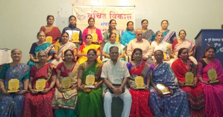 अभयांच्या संघर्ष कहाण्यांनी उपस्थितांचे डोळे पाणावले