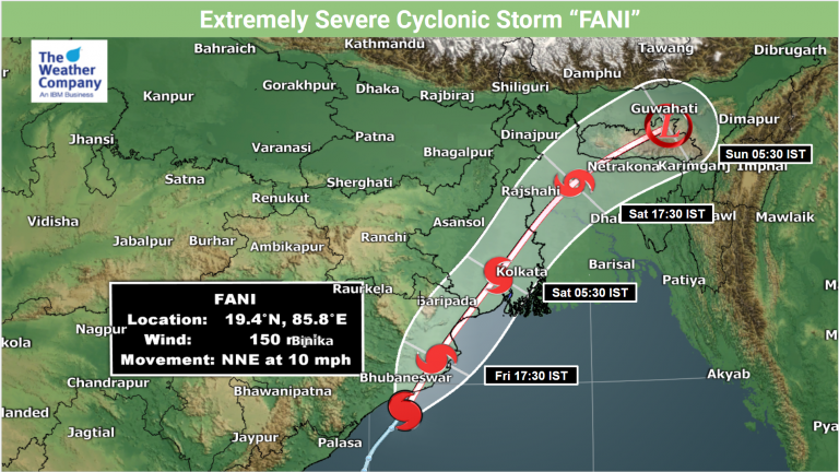 फनी वादळामुळे भुनवेश्वरच्या विमानतळाच्या छताचा भाग उडाला; ओडिशामध्ये अनेक ठिकाणी झाडे पडून मोठे नुकसान, कोलकतामध्येही जोरदार पाऊस