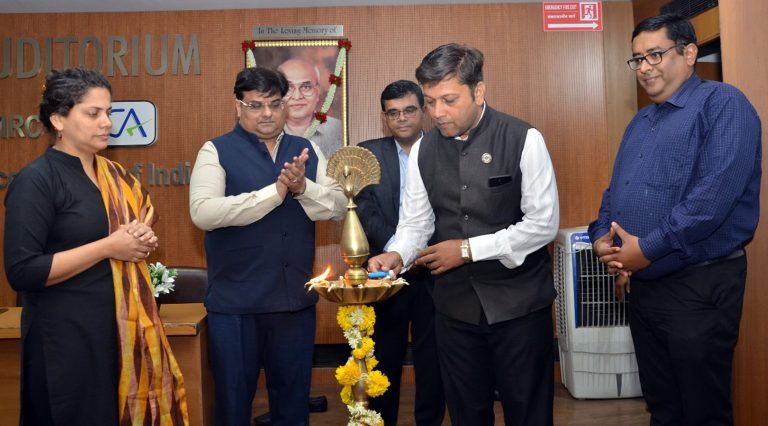 सनदी लेखापालांनी ‘मेक इन इंडिया’साठी पुढे यावे-भावेश ठक्कर