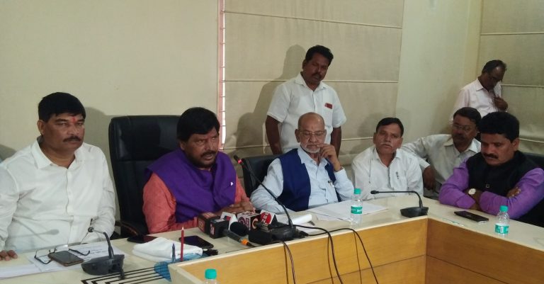 विधानसभेसाठी रिपब्लिकन पक्षाला दहा जागा सोडाव्यात -रामदास आठवले