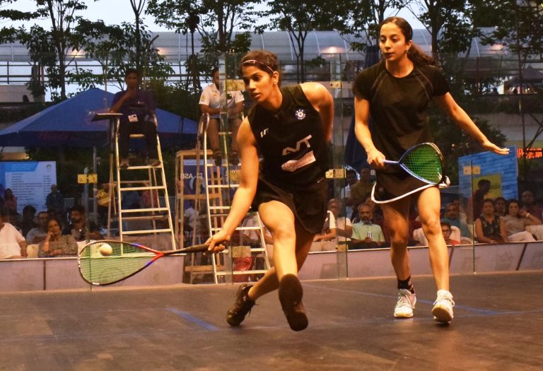 एमएसआरए 76व्या वरिष्ठ राष्ट्रीय स्क्वॅश 2019 अजिंक्यपद स्पर्धेत महिला  गटात सुनयना कुरुविला व जोश्ना चिनप्पा यांच्यात अंतिम लढत