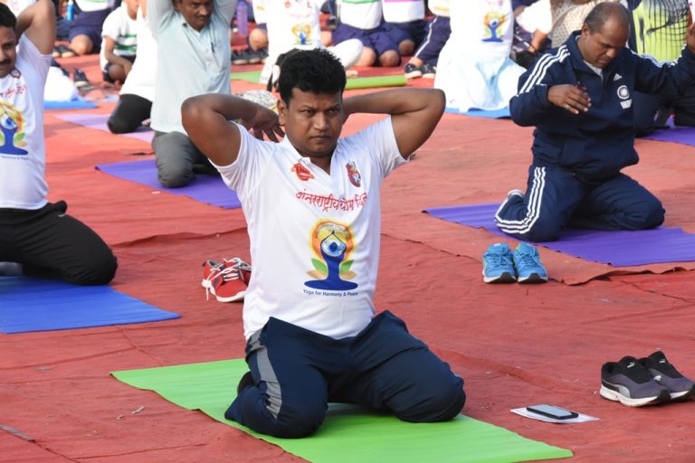 आंतरराष्ट्रीय योग दिन साजरा