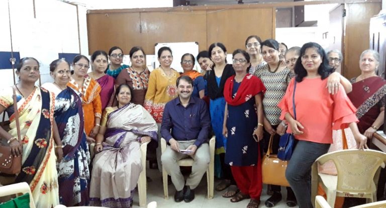 एकटेपणाचा न्यूनगंड बाळगता कामा नये-डॉ. सुरेखा पंडित