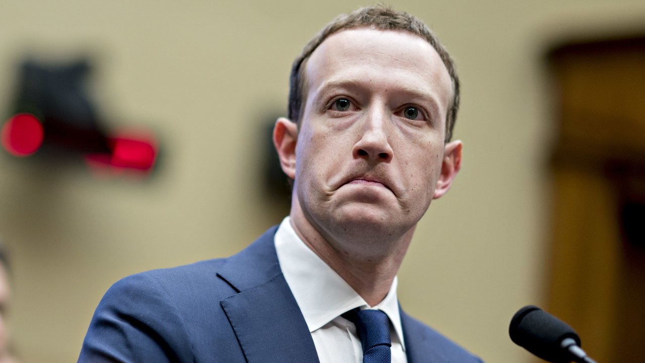 डेटा लीक प्रकरणी फेसबुकला 34 हजार कोटी रुपयांचा दंड