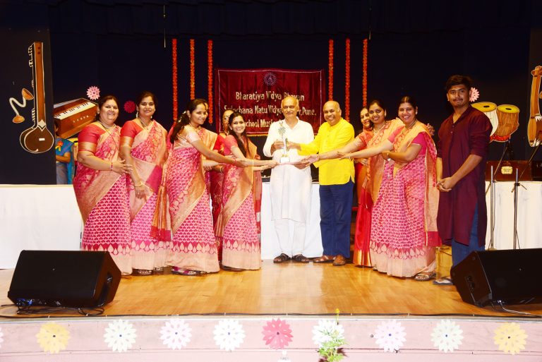 आंतरशालेय समूहगीत स्पर्धेत मुक्तांगण आणि भावे प्राथमिक शाळेचा प्रथम क्रमांक