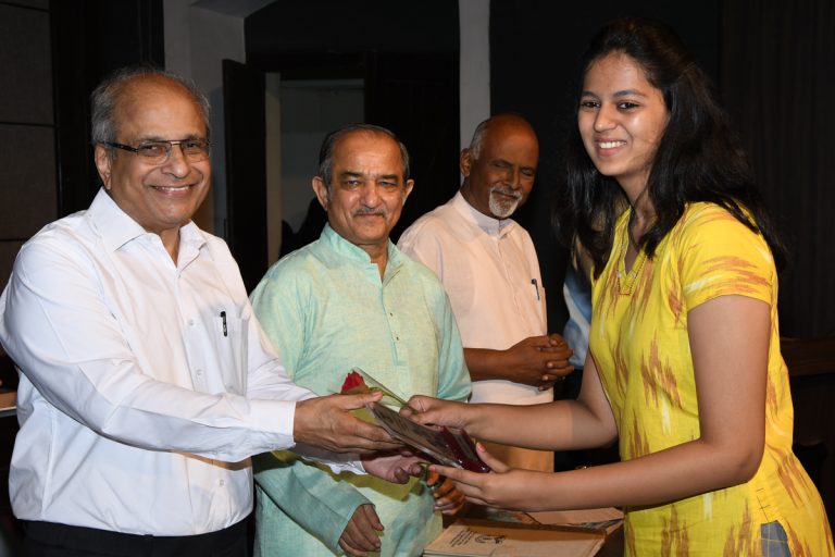 ‘डीईएस’ सुरू करणार सहा आयटीआय डॉ. शरद कुंटे यांची माहिती