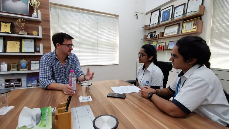 खगोल विश्वात रमले विद्यार्थी