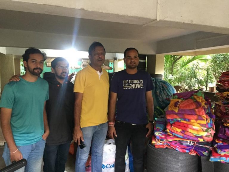 गोयल गंगा फाऊंडेशनच्या वतीने पूरग्रस्तांना   जीवनावश्यक वस्तूंची मदत