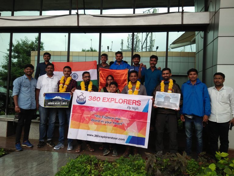 15 ऑगस्ट रोजी सर्वात मोठा तिरंगा फडकवण्यासाठी टीम 360 एक्सप्लोरर माउंट एल्ब्रूस मोहिमेसाठी रशियाला रवाना