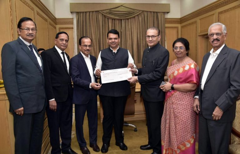 सारस्वत बँकेतर्फे पूरग्रस्तांसाठी एक कोटीची मदत