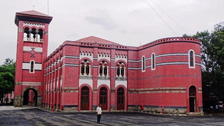 पावसाने पुणे विभागात १६ जणांचा मृत्यू तर २८ हजार कुटुंबांचे स्थलांतरण