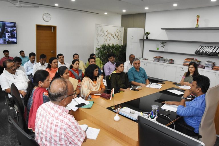 पुणे-पिंपवड मध्ये ४ हजार कुटुंबांचे स्थलांतर-जिल्हाधिकाऱ्यांना अहवाल सादर