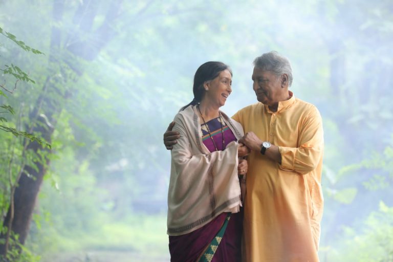 AB आणि CD’ मध्ये नीना कुळकर्णी  यांची सरप्राईज एण्ट्री