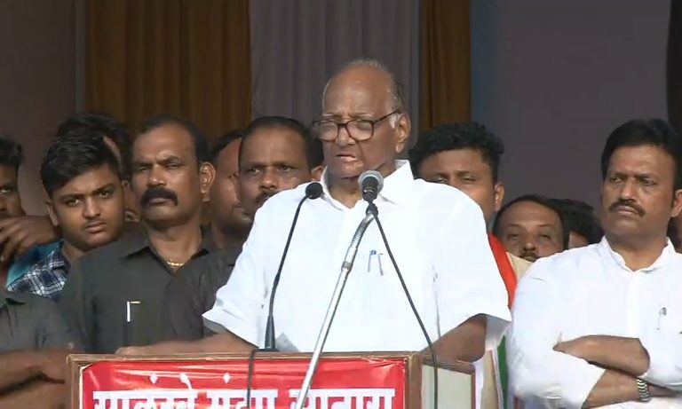 त्यांना धडा शिकवा, गुलाल उधळायला मला बोलवा -साताऱ्यात पवारांचे जोरदार शक्ती प्रदर्शन