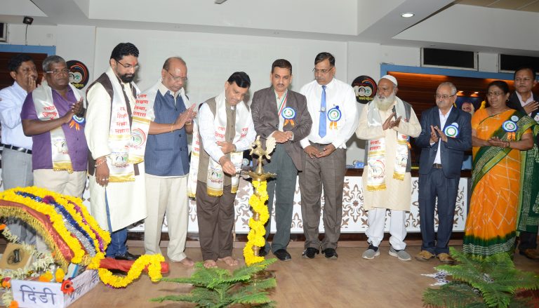 बंधुत्वाच्या तत्वानेच मानवतेचे महत्व जपता येते- डॉ. रामचंद्र देखणे