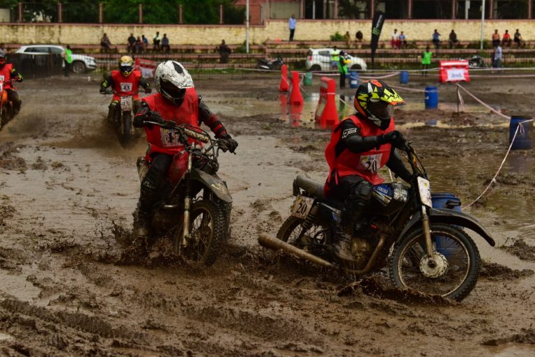 पुणे फेस्टिव्हल अंतर्गत रोल बॉल स्पर्धा;डर्ट ट्रॅक स्पर्धा संपन्न