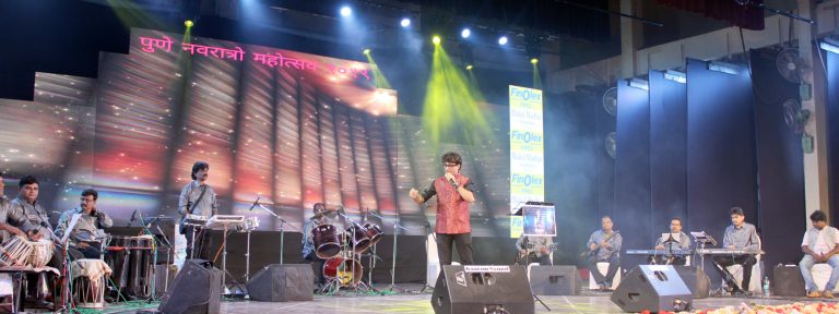 सूर-तालातून उलगडला चित्रपट संगीताचा सुवर्णकाळ