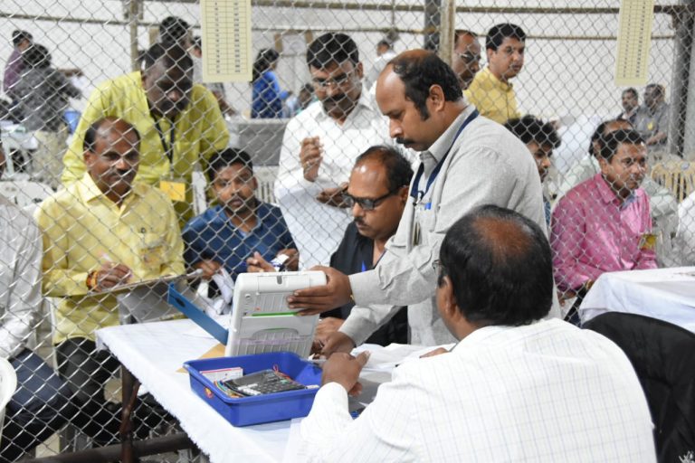 विधानसभा :- पुणे अपडेट ..LIVE