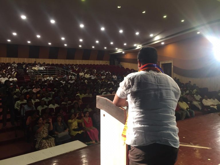 आयटी आणि अभियांत्रिकी व्यावसायिकांशी सिद्धार्थ शिरोळे यांचा संवाद