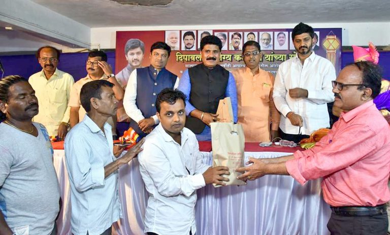 शहर स्वच्छ रोगराईमुक्त करण्यात सफाई कर्मचाऱ्याचा वाटा : शिरोळे