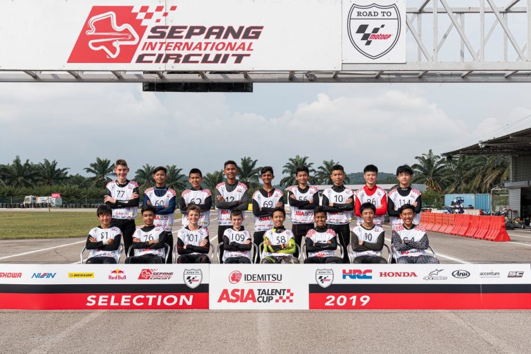 इदेमित्सु होंडा रेसिंग इंडियाचा रायडर महंमद मिखाईलची अभिमानास्पद कामगिरी