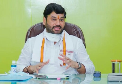 कोरोना विरुद्ध च्या लढ़यात प्रत्येकाने दिलेले योगदान महाराष्ट्र कायम स्मरणात ठेवेल