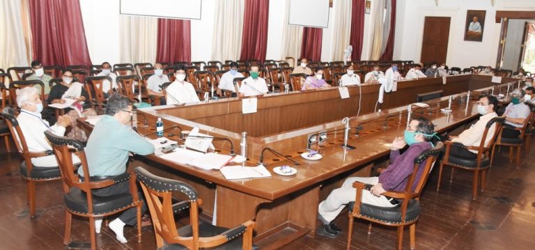 कोरोना विरुद्धचे युद्ध जिंकण्यासाठी प्रत्येक डॉक्टरांनी सज्ज व्हावे!