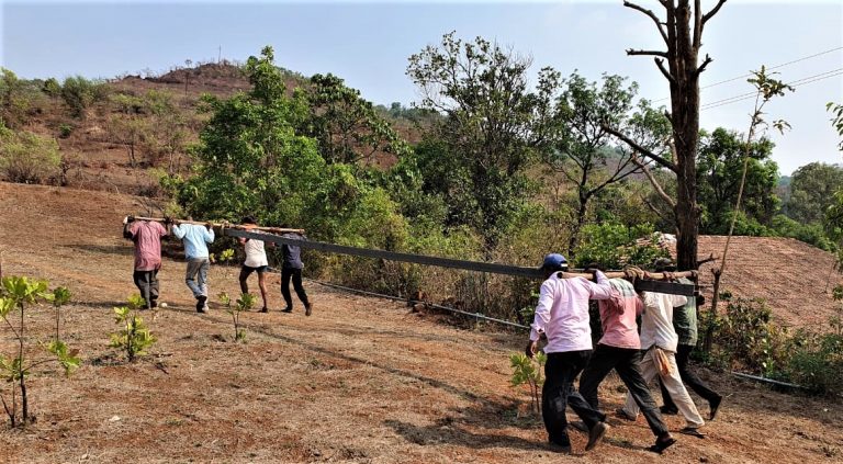 कोविड-19 विरुद्ध लढाईमधील प्रकाशऊर्जा – महावितरण