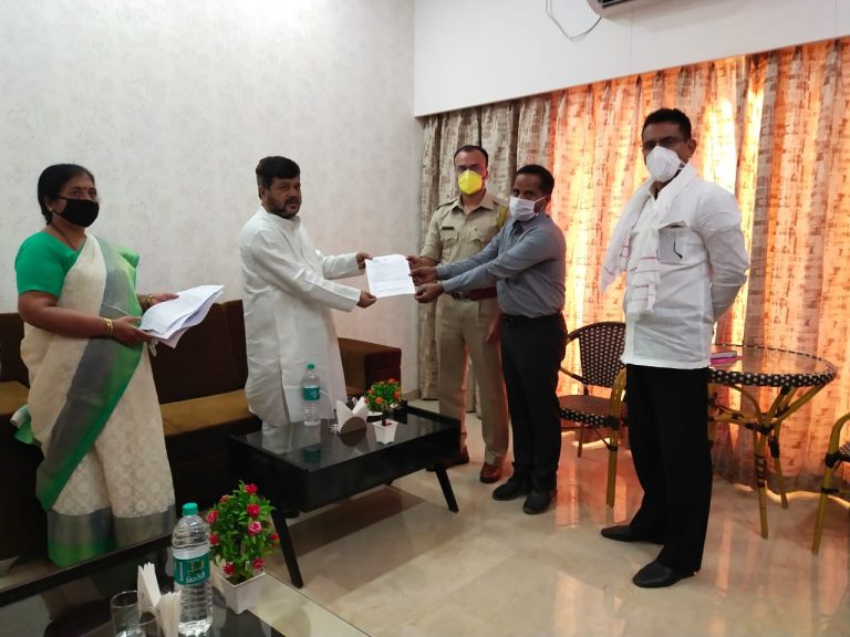 पालघर साधूंच्या हत्येचा तपास सीबीआय मार्फत करावा- विरोधी पक्ष नेते प्रविण दरेकर यांची मागणी