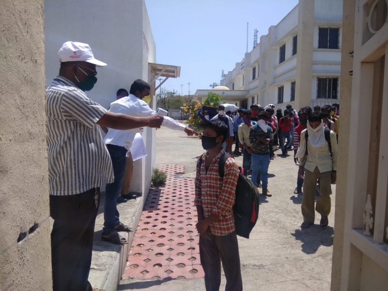 1053 कामगार 36 बसेस मधून छत्तीसगढ़, मध्यप्रदेशात रवाना