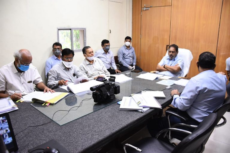 वीजपुरवठा सतत खंडित झाल्यास  जबाबदार अधिकाऱ्यांविरुद्ध कारवाई करा